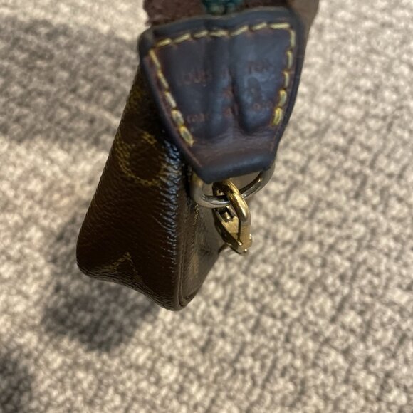 Louis Vuitton Pochette Wallet Dark Brown Gold Zipper Classic Leather Monogram - Picture 6 of 11